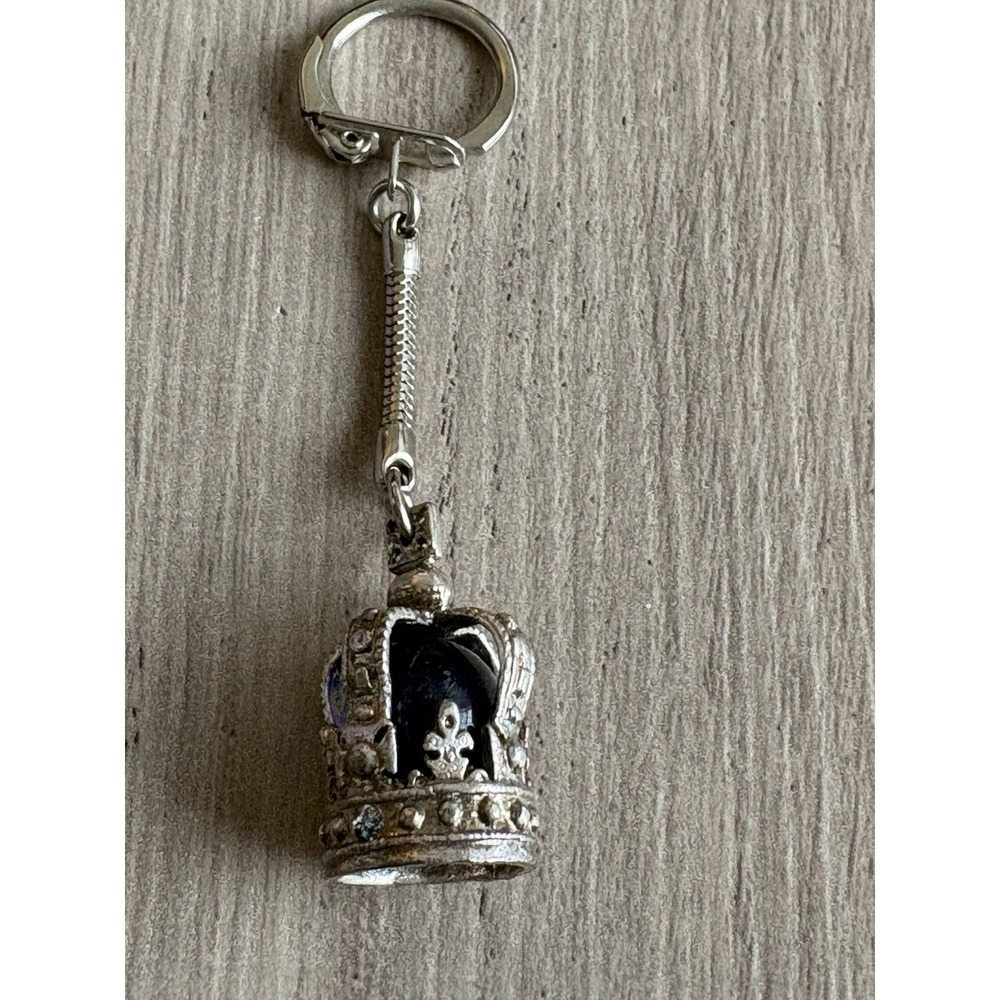 BEJEWELLED CROWN AMULET KEYCHAIN